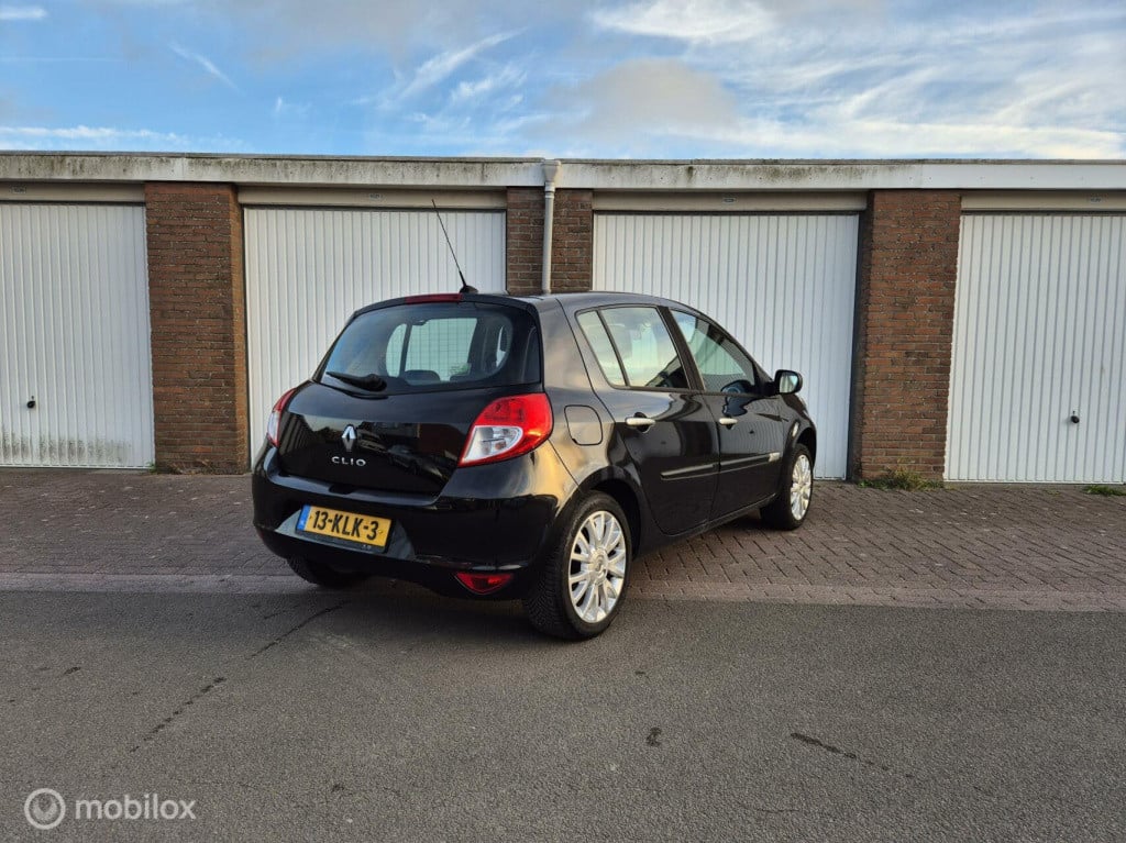 Renault Clio 1.2 tce dynamique / origineel nl / dealeronderhouden / airco /