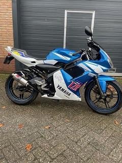 Unieke yamaha tzr50cc valentino rossie weinig km nu 2699 euro