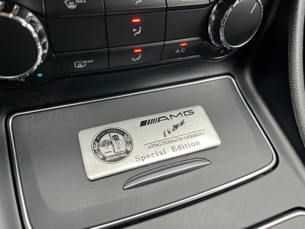 Mercedes-Benz Cla shooting brake 180 ambition amg edition | orig. nl | trek