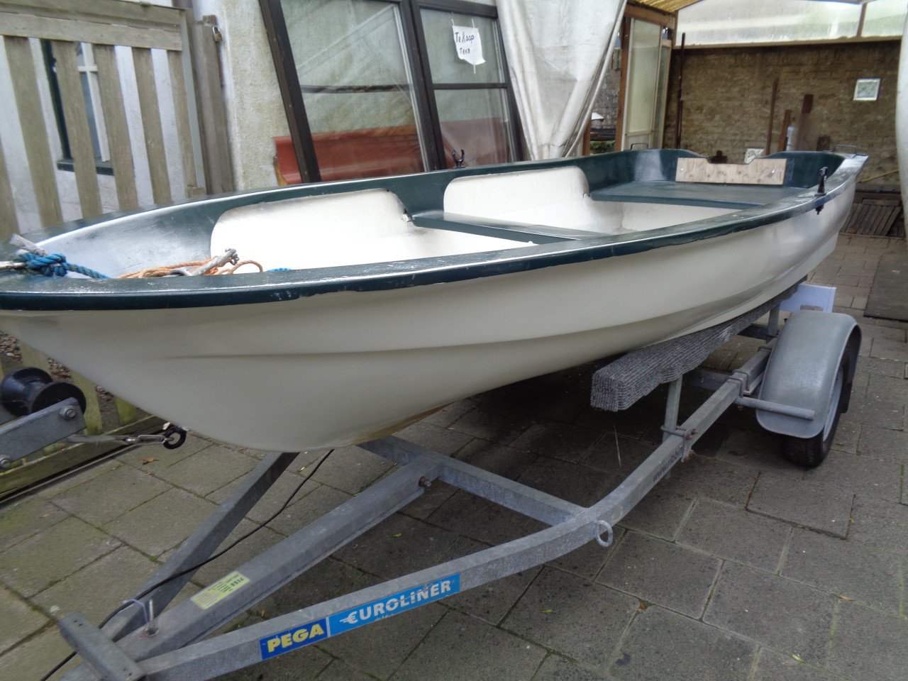Roei/visbootje Placom 340