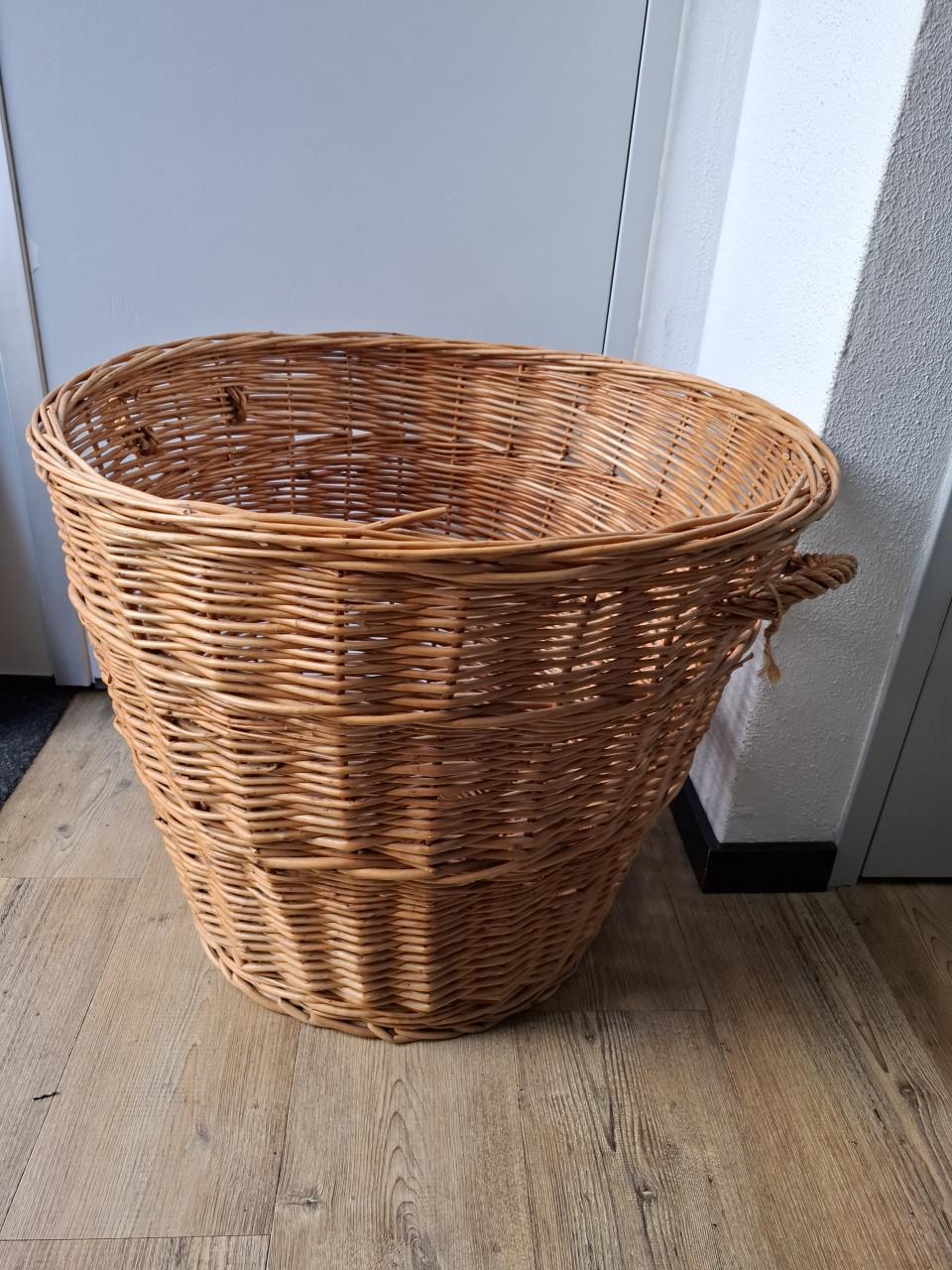 Hele grote rieten mand