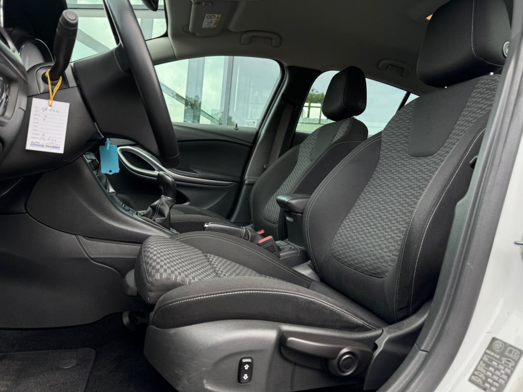 Opel Astra 1.0 105pk * carplay * parkeersenoren