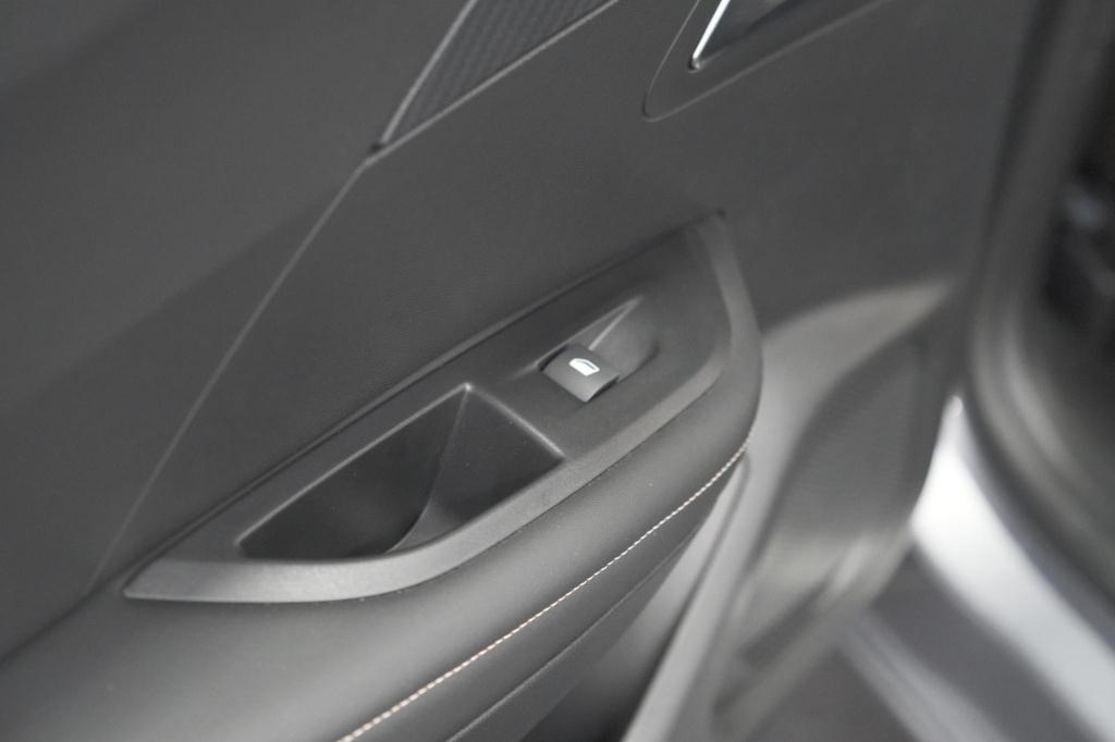 Peugeot 2008 1.2 hybrid 145 allure | 360 camera | adaptieve cruise control 