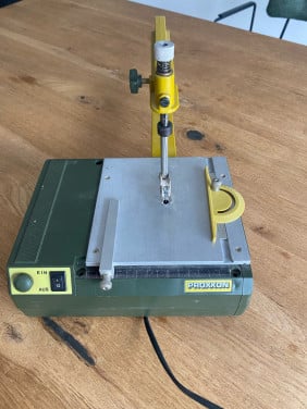 Hobby figuur zaagmachine ,proxxon