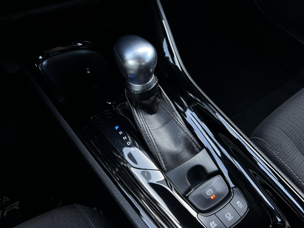 Toyota C-hr 1.8 hybrid style