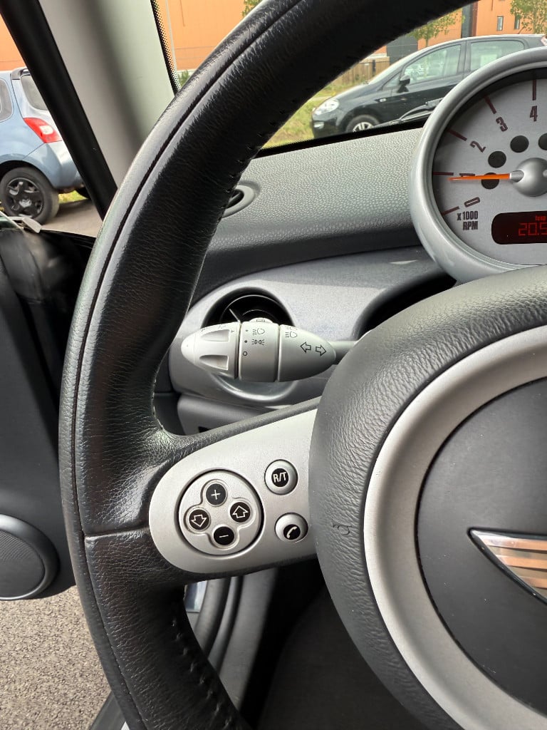 Mini Cooper 1.6 - chili - origineel nl - nap!