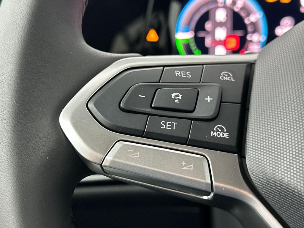 Volkswagen Golf life edition 204 pk plug in hybride