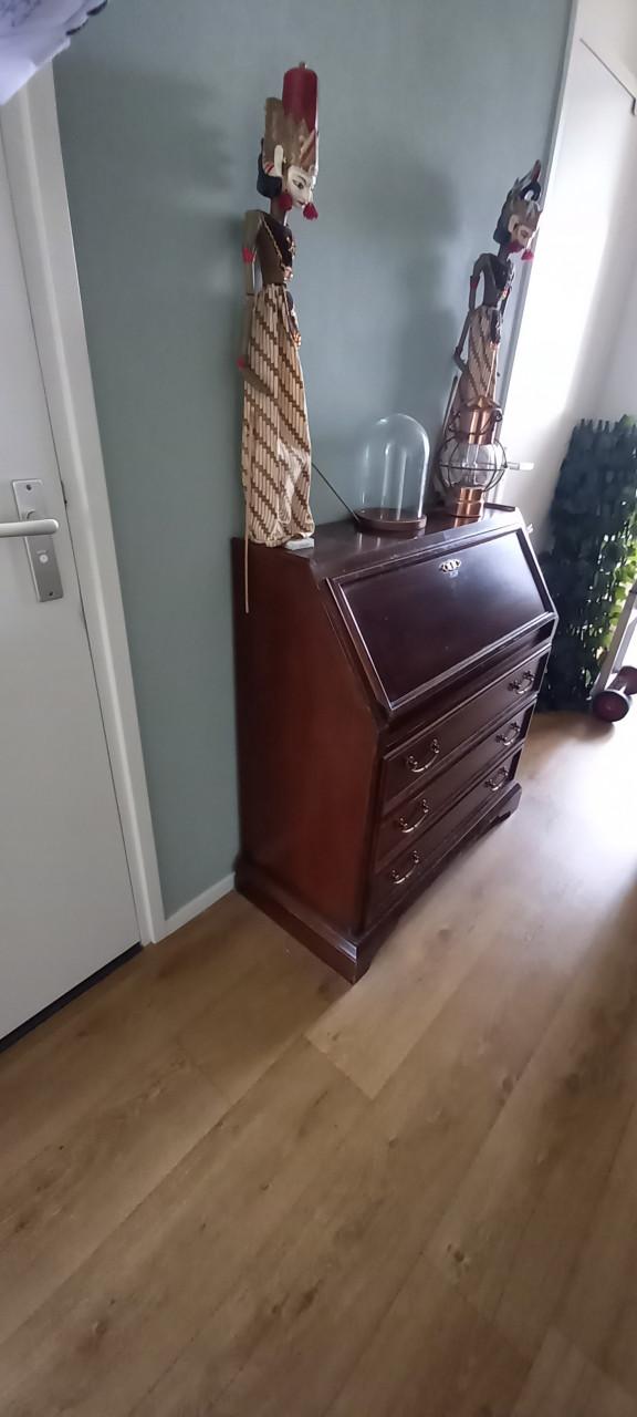 Secretaire