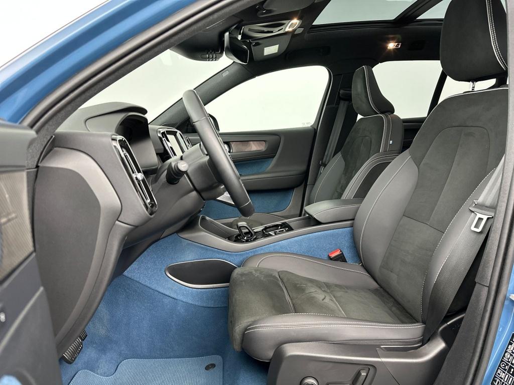 Volvo XC40 t5 262pk recharge ultimate dark | adap.cruise| pano| trekhaak| c