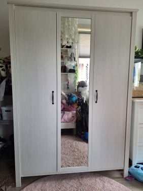 Ikea 3 deurs kledingkast