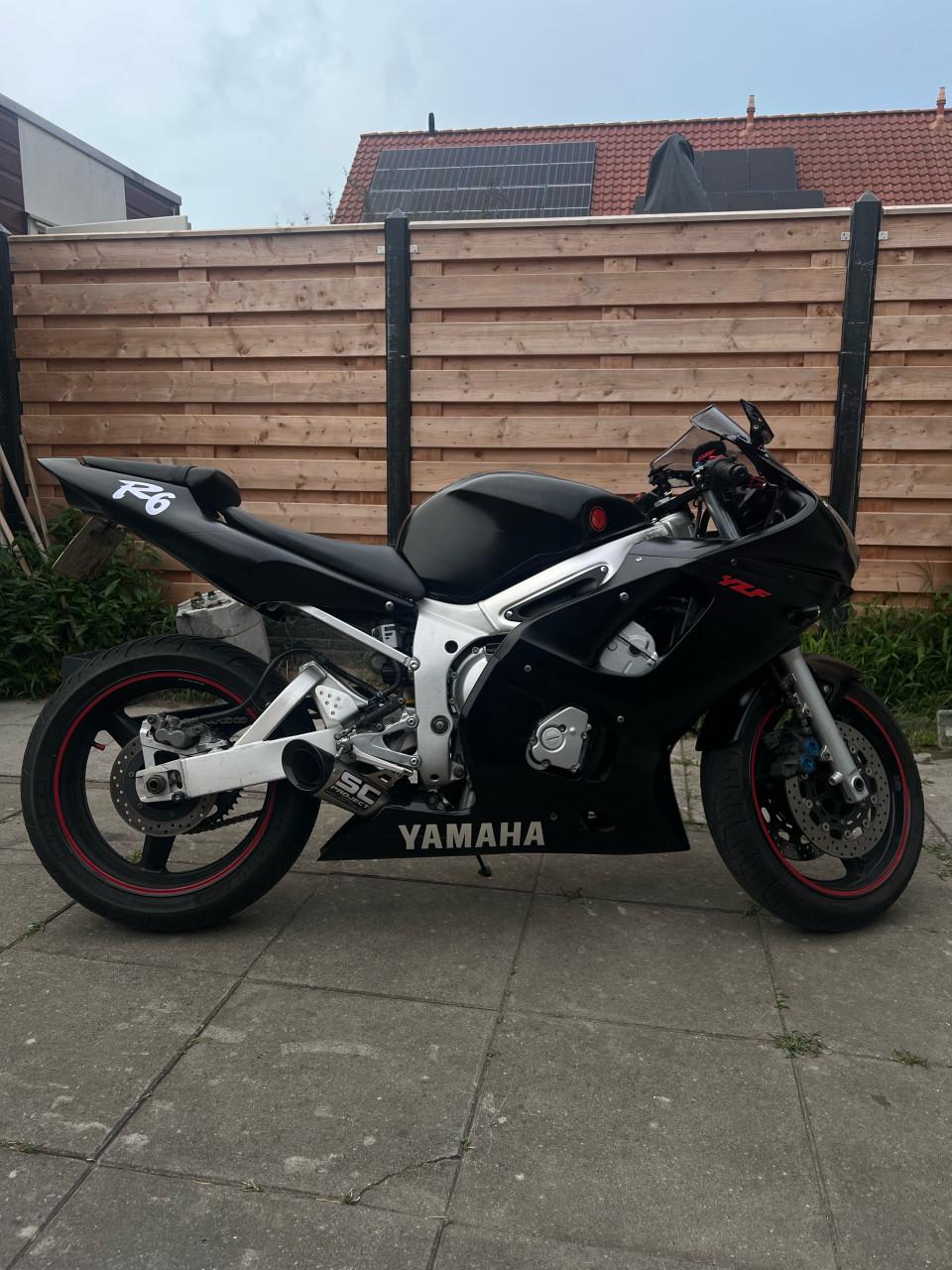Yamaha r6 uit 2003