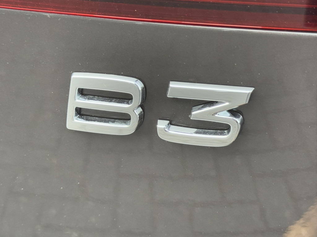Volvo V60 b3 essential edition