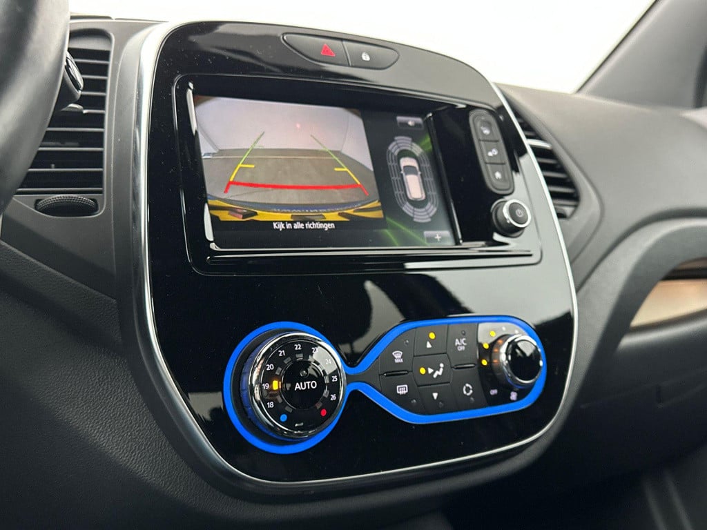Renault Captur 0.9 tce version s | navigatie | parkeersensoren voor/achter 