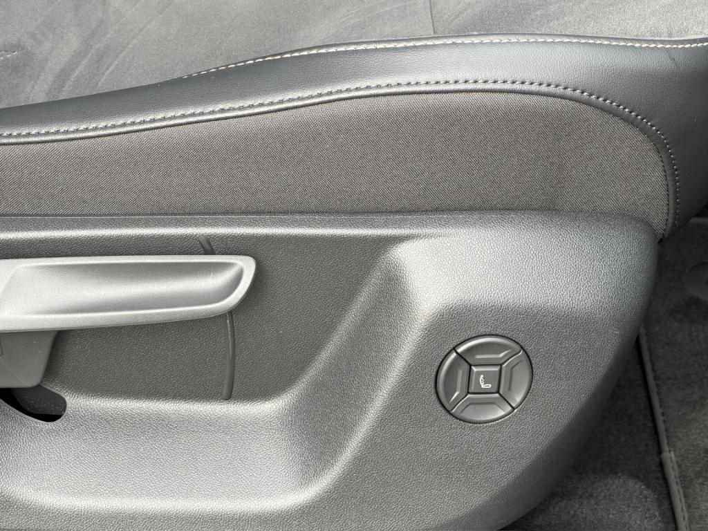 Volkswagen Tiguan 1.5 ehybrid elegance 204pk | trekhaak | 360 camera | dode