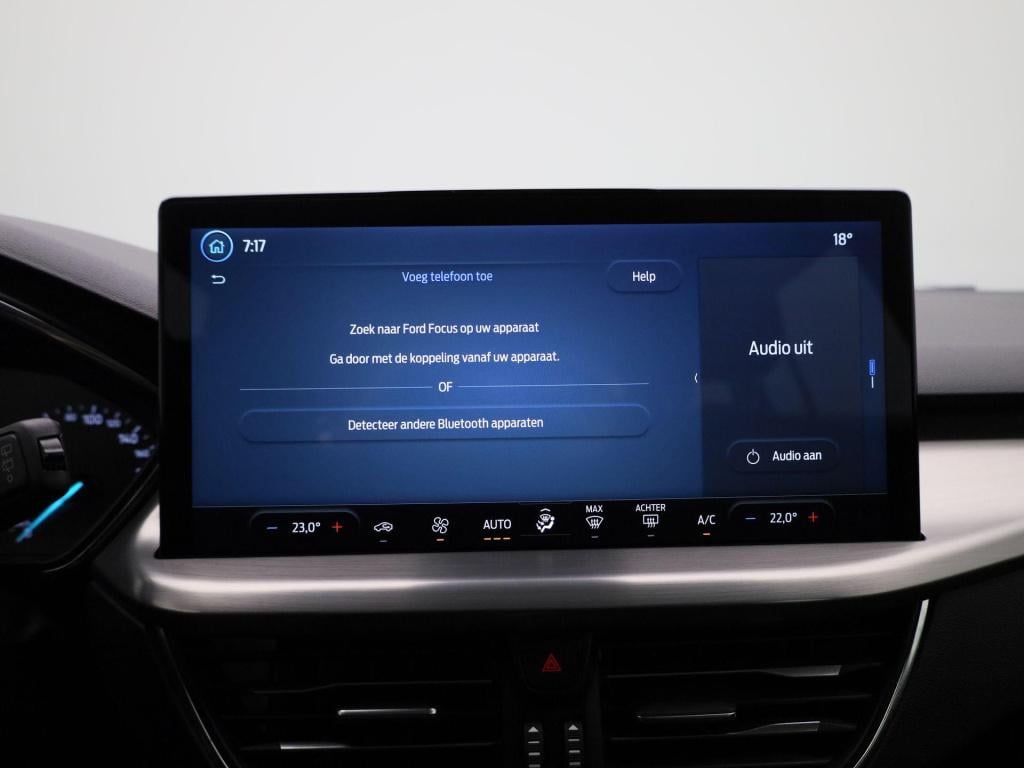 Ford Focus wagon 1.0 ecoboost hybrid titanium navigatie | pdc | apple carpl