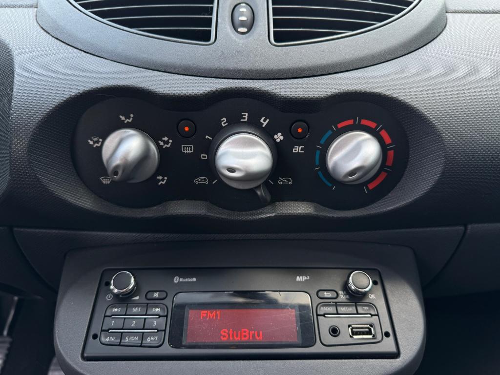 Renault Twingo 1.2 16v parisienne * airco * apk * 100% onderhouden * nap *