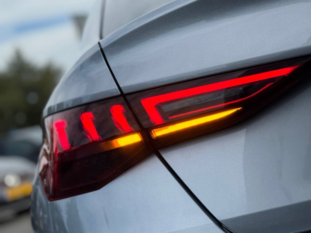 Audi A3 limousine 35 tfsi * matrix led * leer * panoramadak * trekhaak