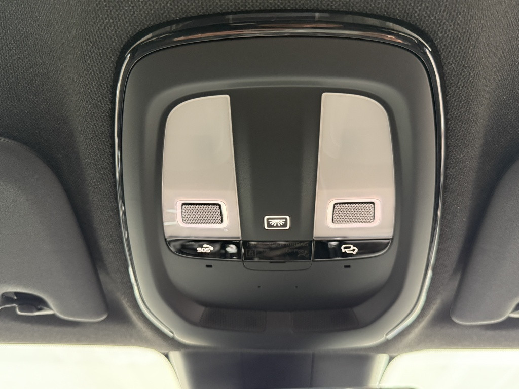 Volvo Ec40 extended range plus black edition