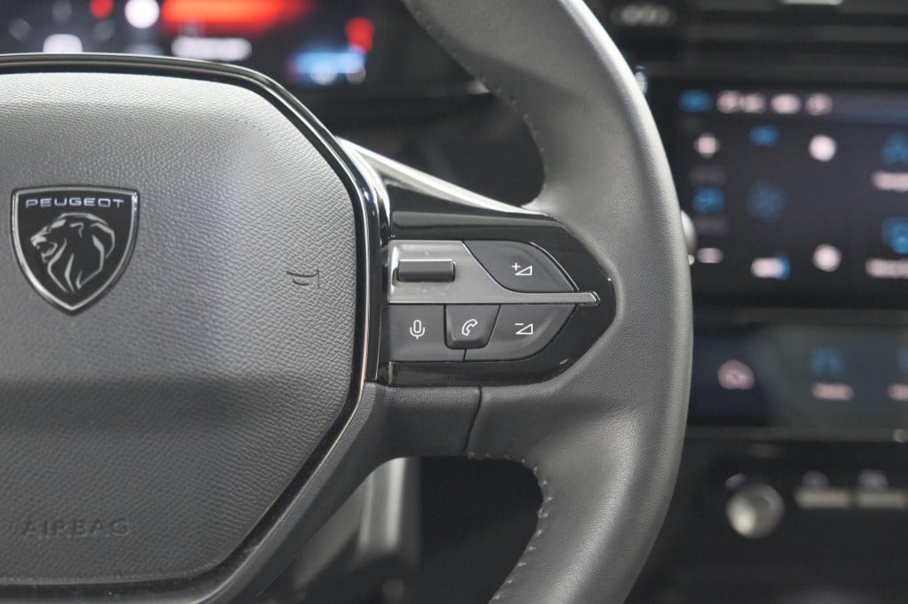Peugeot 308 puretech 130 allure | camera | navigatie | parkeersensoren | ap