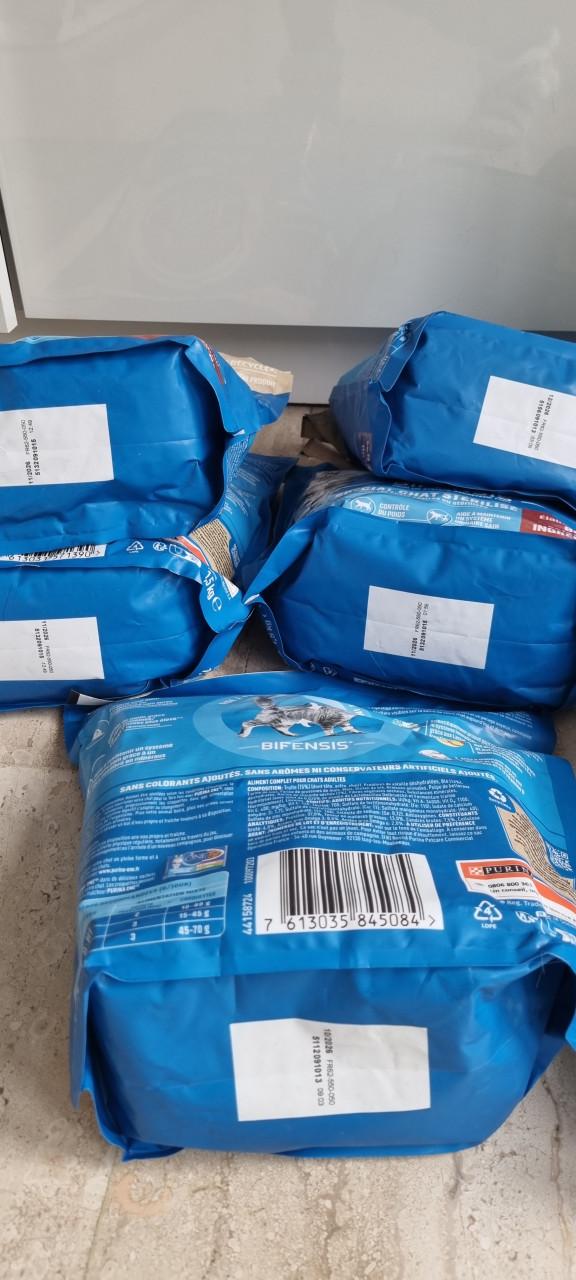 9 zakken Purina One Bifensis Kattenvoer droog