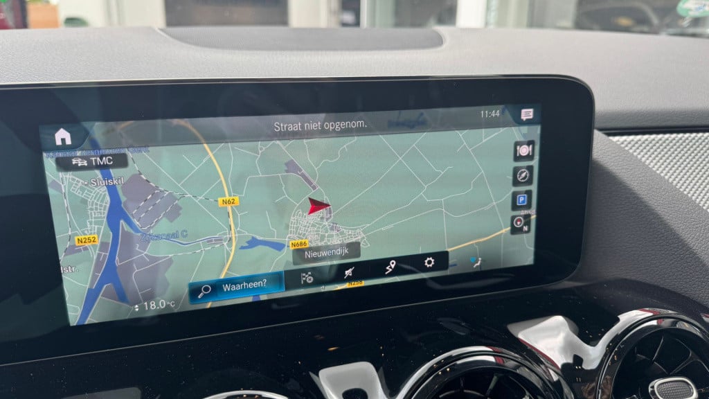 Mercedes-Benz Gla-klasse 180 business solution