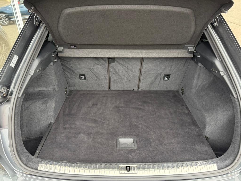 Audi Q3 35 tfsi s edition