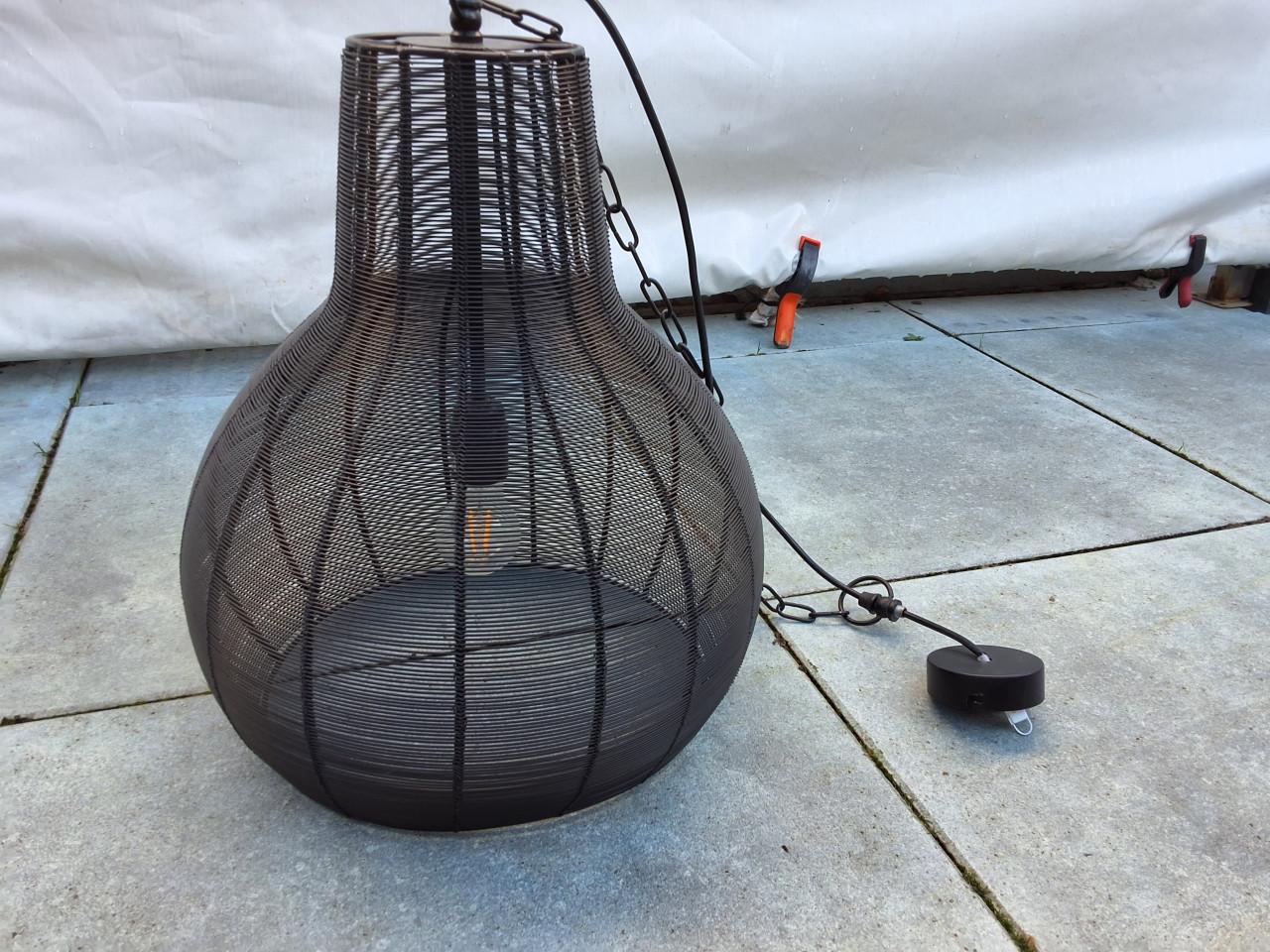 Te koop zwarte hanglamp