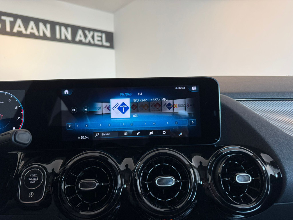 Mercedes-Benz Gla-klasse 180 business solution