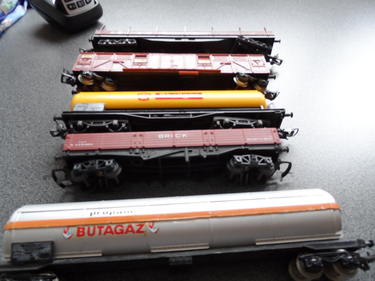 Fleischmann lok met 5 wagons
