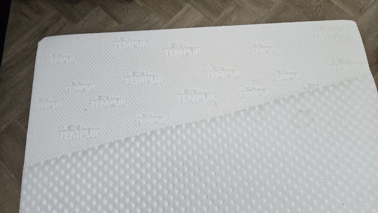 TEMPUR matras 2X ( serie CLOUD, 22 cm dik )