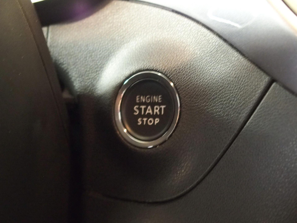 Opel Crossland X 1.2 turbo innovation nl auto, keyless, cruise, appconnect,
