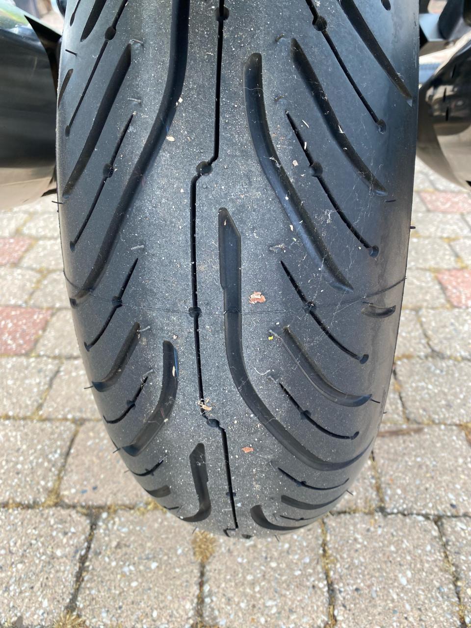 BMW K1600 (6 cilinder)