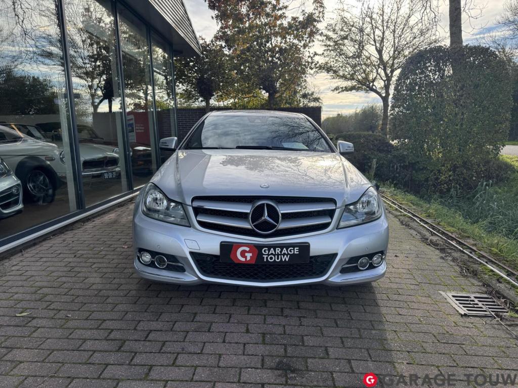 Mercedes-Benz C-Klasse coupé 180 *origineel nl, 2e eigenaar*