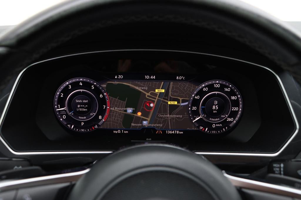 Volkswagen Tiguan 1.4 tsi act highline 150pk dsg7 | panoramadak | trekhaak 