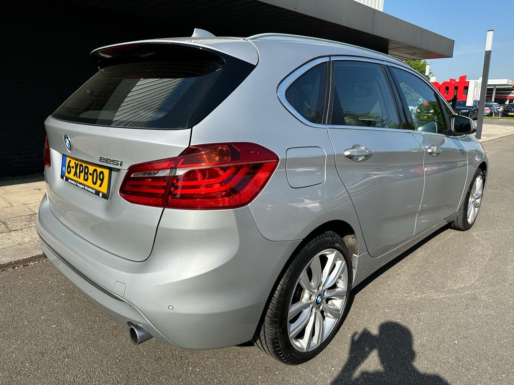 BMW 2-serie active tourer 225i high executive