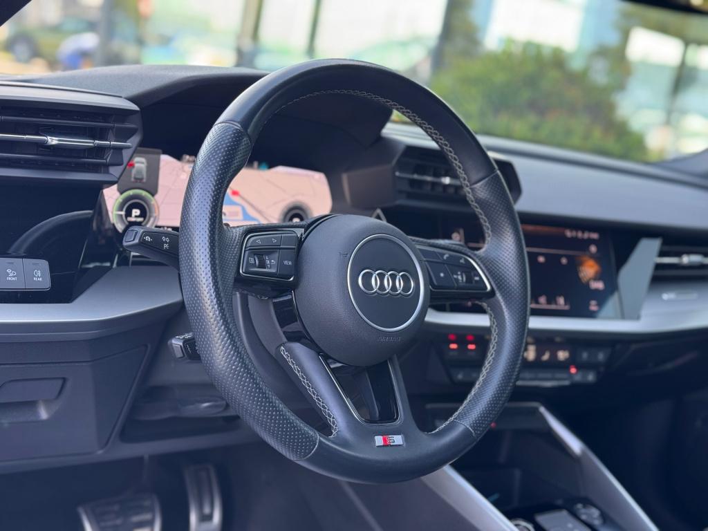 Audi A3 sportback 40 tfsie advance s-line * matrix led * camera * 18 inch
