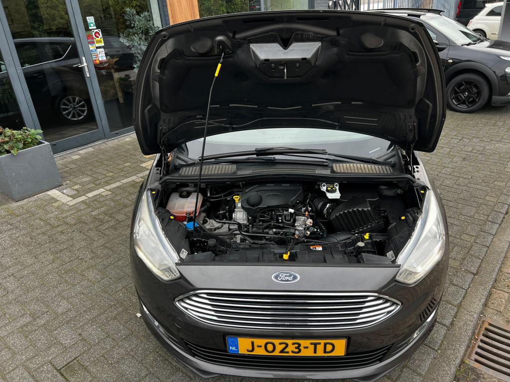 Ford C-max 1.0 titanium