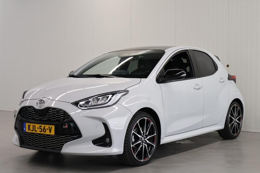 Toyota Yaris 1.5 hyb.130 gr sport