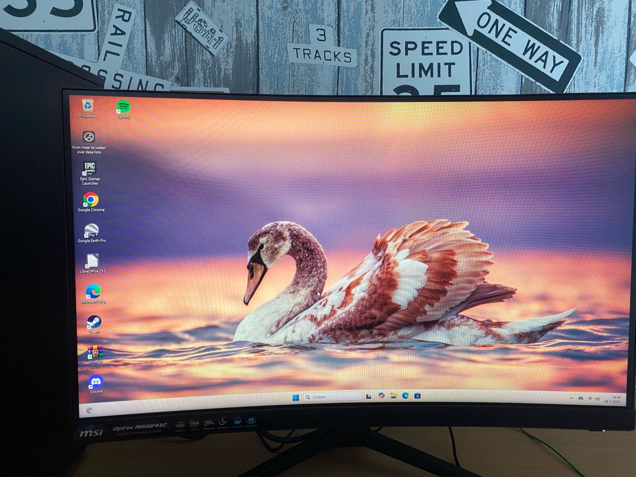 I7 Krachtpatser inclusief 24inch 144hz curved game monitor