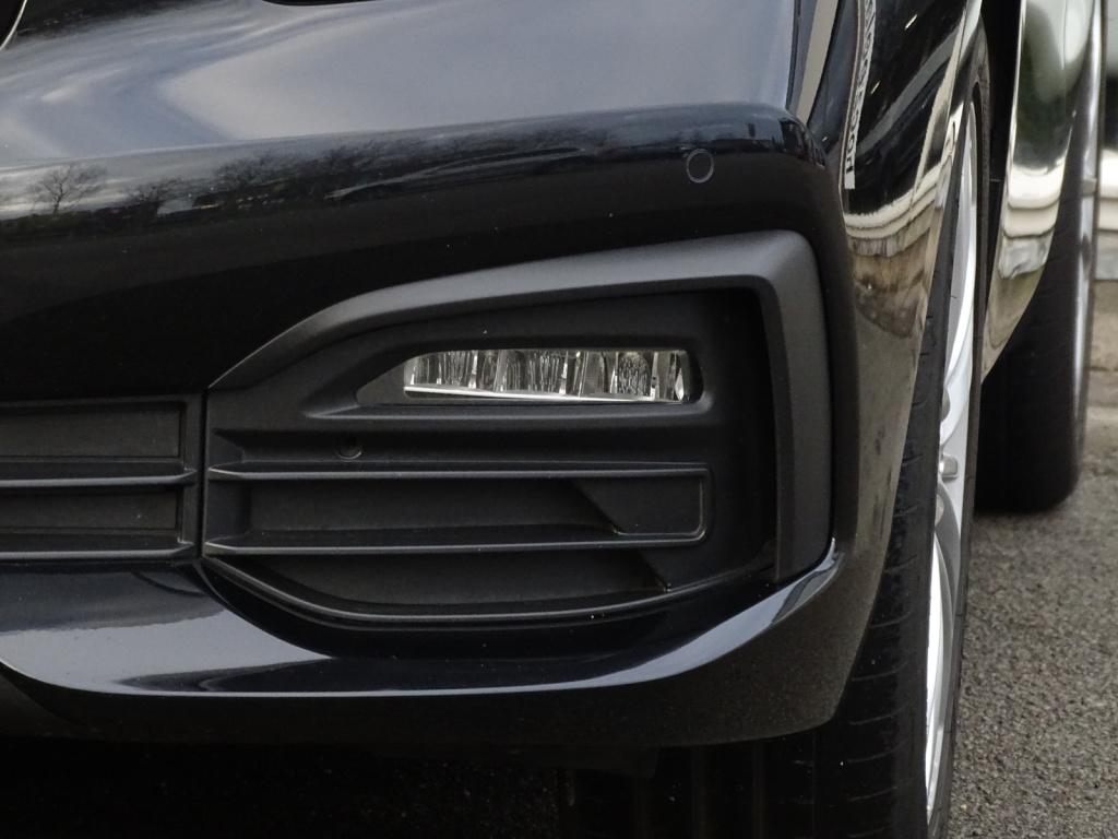 BMW 1 Serie 118i business edition | led | apple carplay /android auto