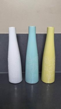 💐3 prachtige vaasjes in voorjaarskleuren.