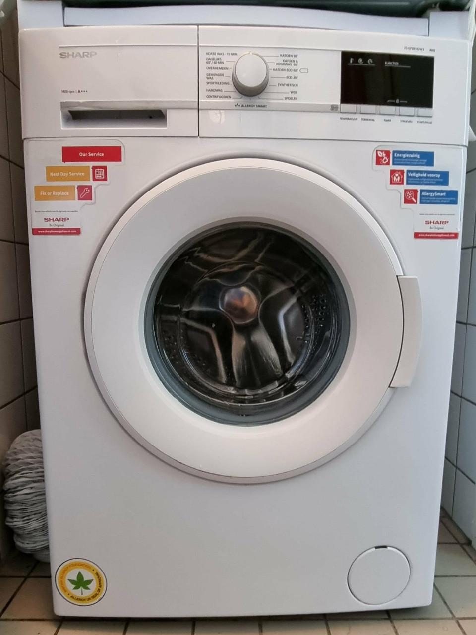 Sharp wasmachine 8 kg A+++ in prima staat