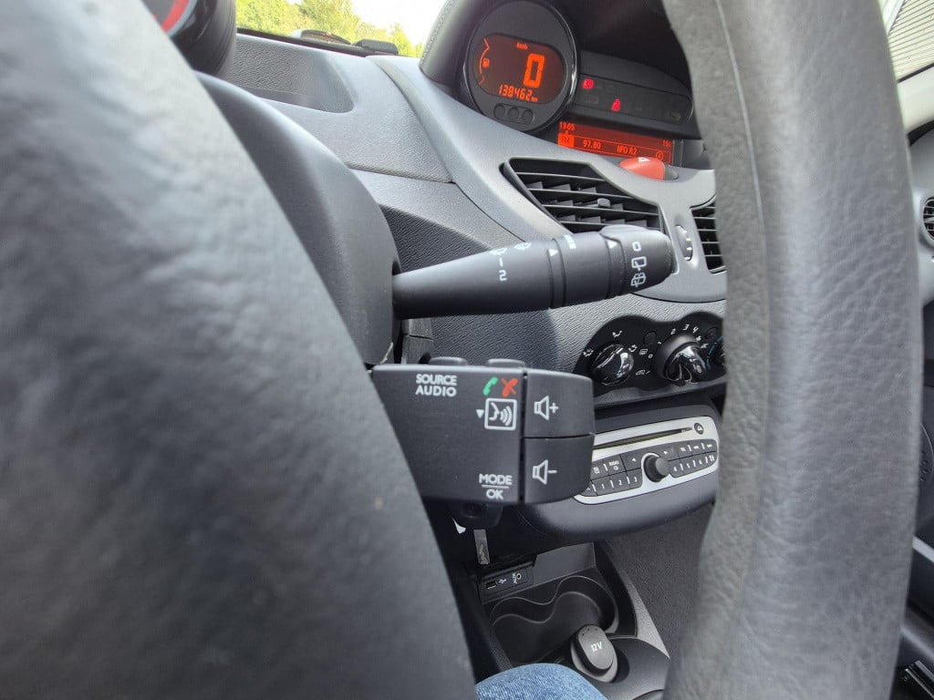 Renault Twingo 1.2-16v dynamique airco, panoramadak!, bluetooth