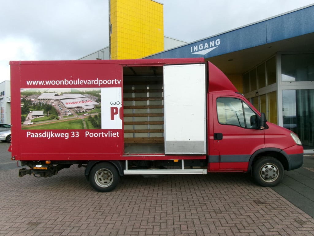 Iveco Daily (auto 02) 35c13 3-zits bakwagen + laadklep