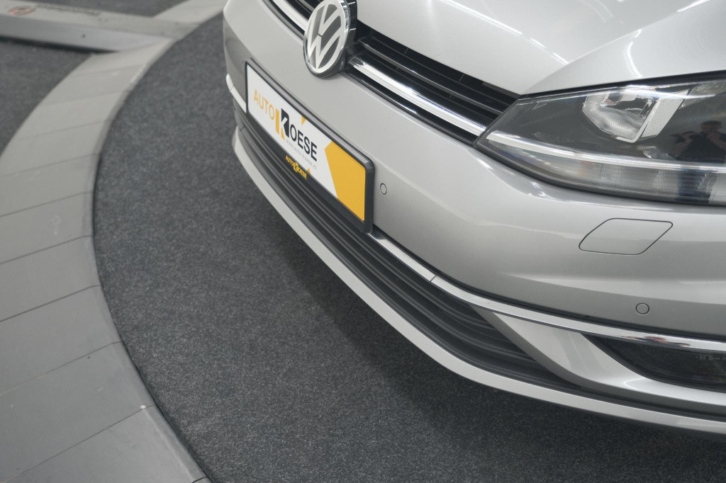 Volkswagen Golf 1.0 tsi 110pk highline | adaptieve cruise control | apple c