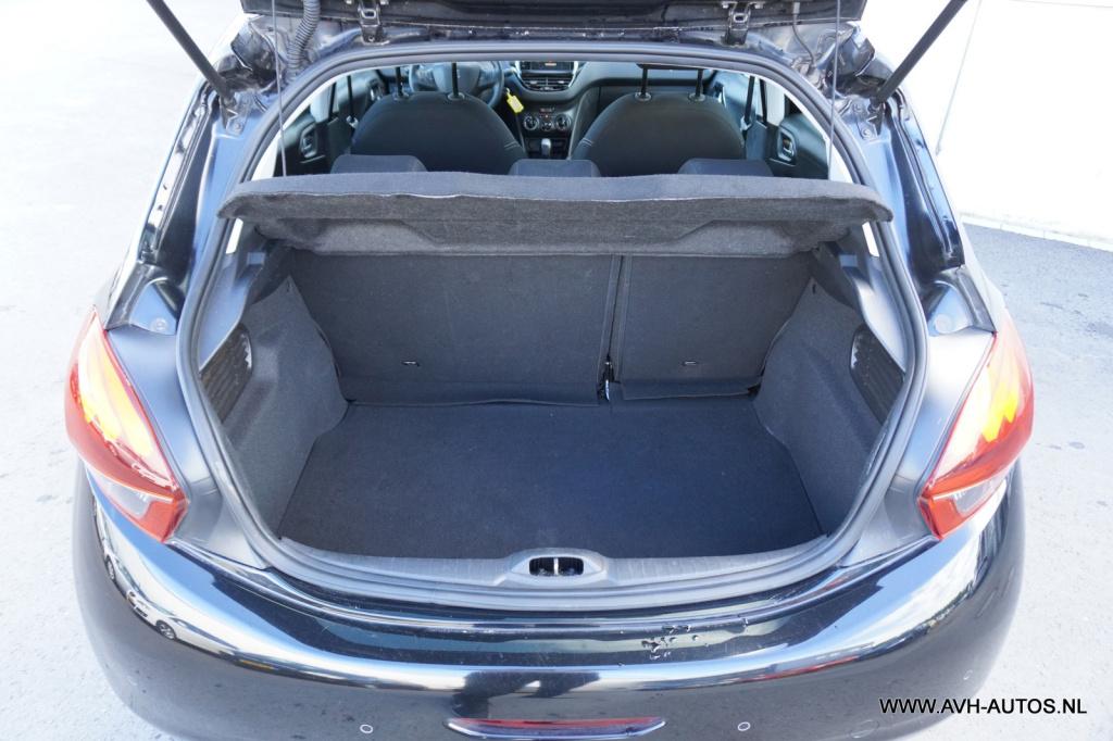 Peugeot 208 1.2 puretech blue lion