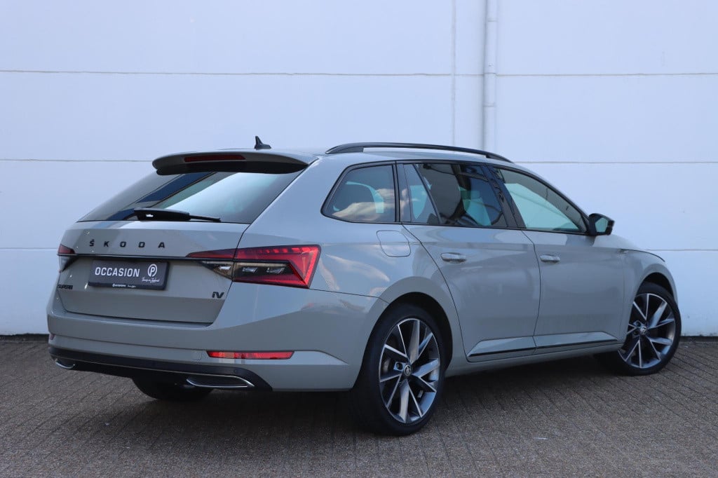 Skoda Superb combi 1.4 tsi iv sportline business 218pk dsg6
