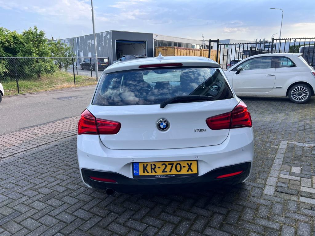 BMW 1 Serie 118i centennial high executive
