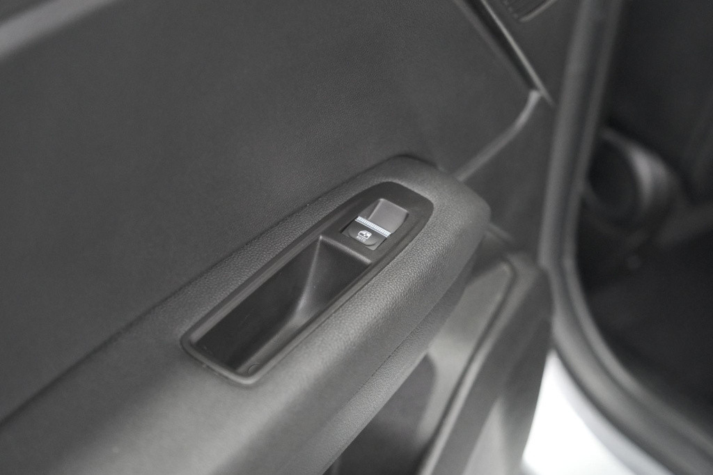 Renault Captur mild hybrid 140 edc techno | camera | navigatie | apple carp