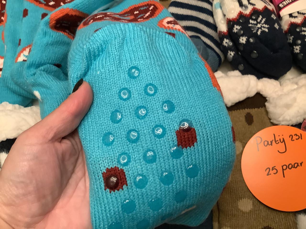 Partij super leuke fluffy sokken. ( partij 231)